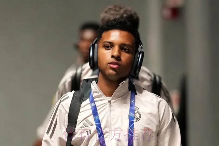 西媒：罗德里戈对热身后不上场很不满！